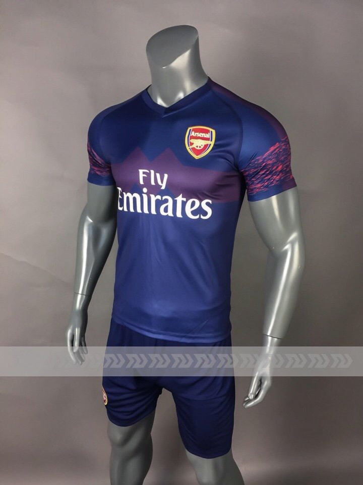 Mẫu đồng phục quần áo đá của Arsenal mùa gaiir 2018-19 của shop HẠNH PHÚC SPORT.